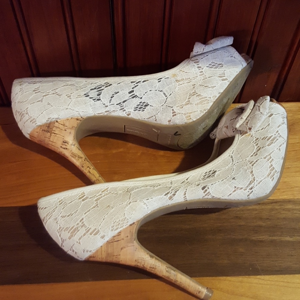 Christian Siriano heels - Picture 3 of 4